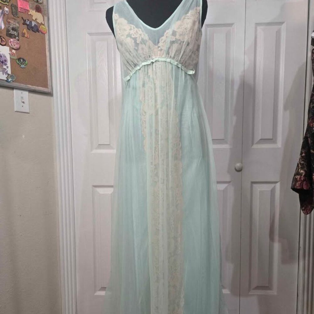 Vintage Movie Star Nightgown Peignoir Maxi Dress Chiffon Nylon Lace Medium Aqua